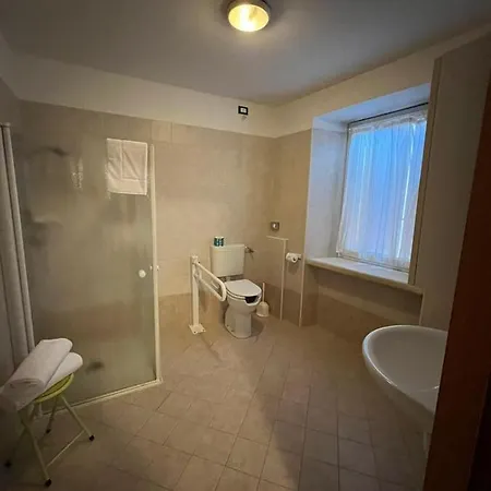 イン Aquila Nera アクイレイア