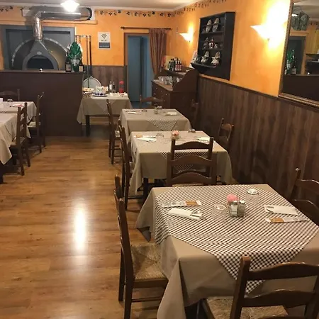 Aquila Nera بيت ريفي